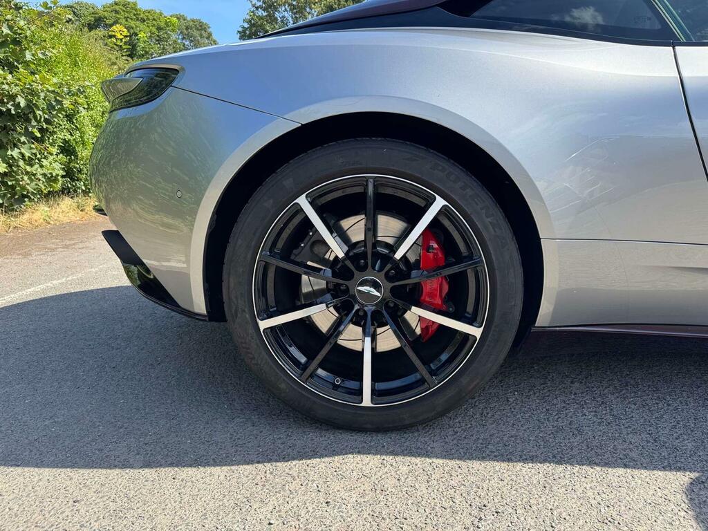 Aston Martin DB11 V8 528 Touchtronic Green #14