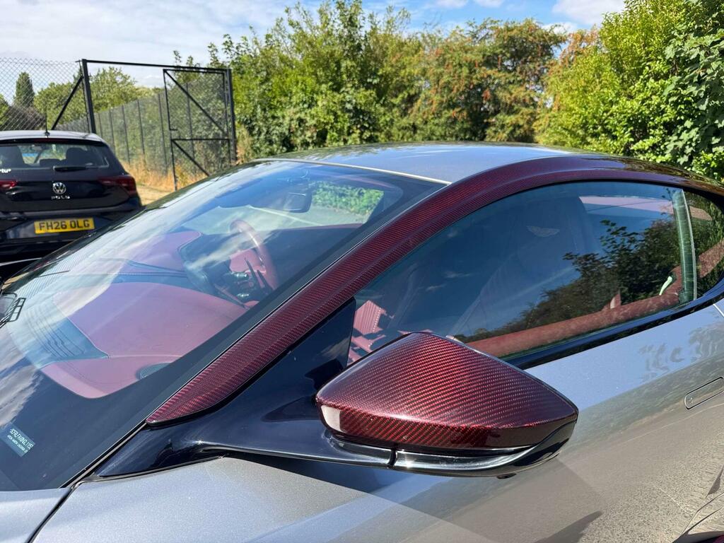Aston Martin DB11 V8 528 Touchtronic Green #29
