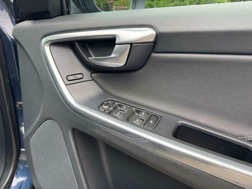 Volvo XC60 Xc60 Se Luxury Nav D5 Awd Silver #19