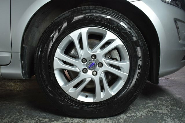Volvo XC60 D4 Se Lux Nav Grey #32