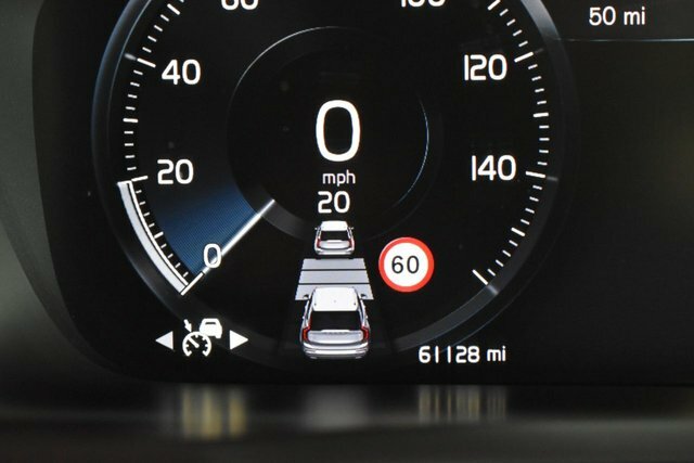 Volvo XC90 2.0 B5p Plus Dark Awd Geartronic Grey #37