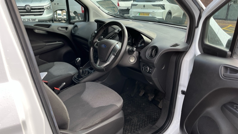 Ford Transit Courier Leader White #6