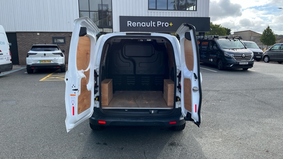 Ford Transit Courier Leader White #3