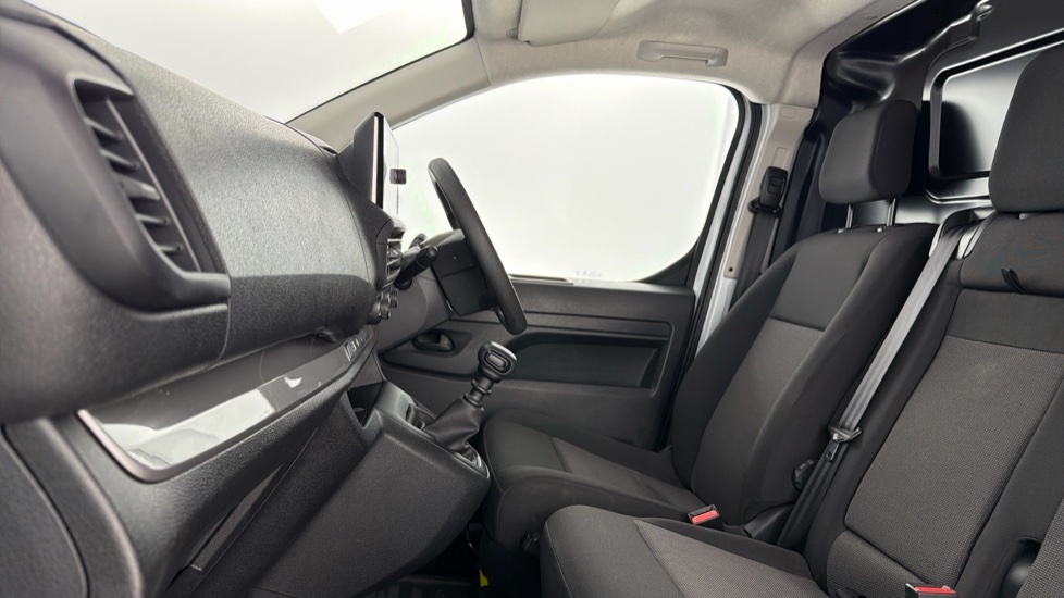 Toyota PROACE Icon White #5