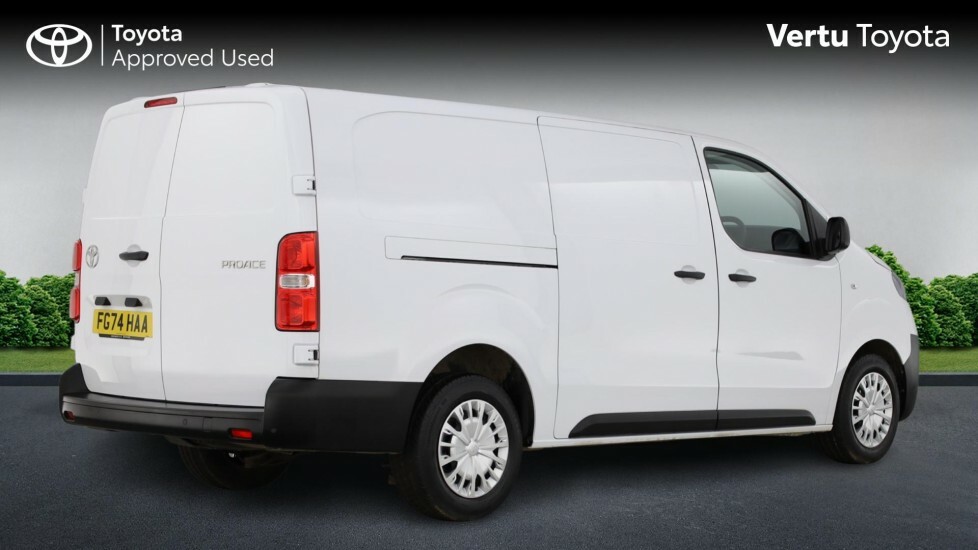 Toyota PROACE Icon White #2