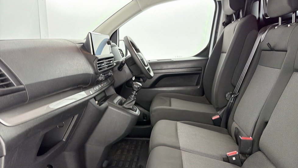 Toyota PROACE Icon White #5