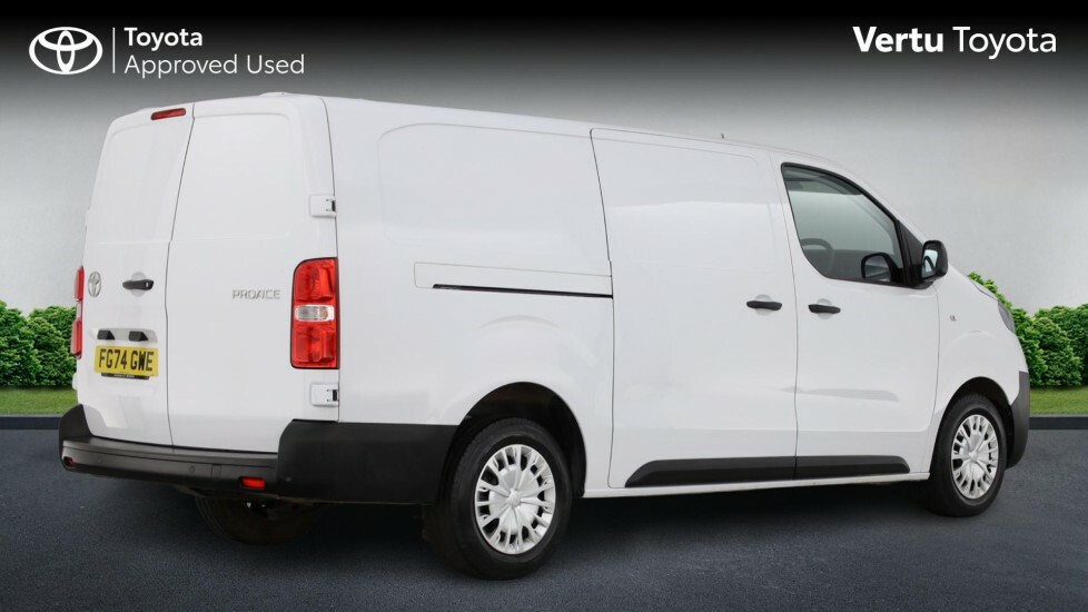 Toyota PROACE Icon White #2