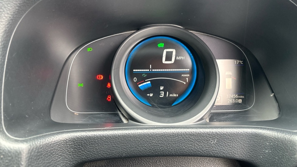 Nissan e-NV200 Acenta Panel Van White #17