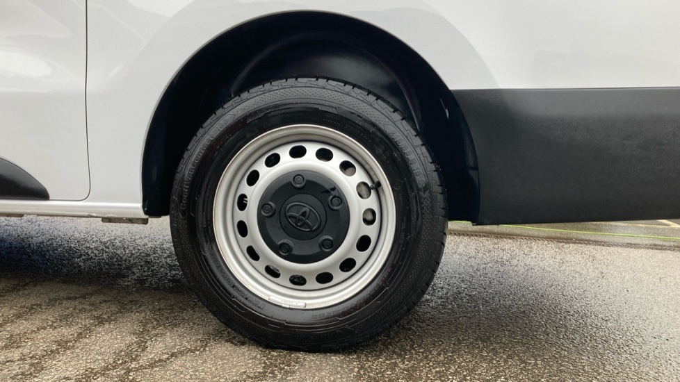 Toyota PROACE 75Kwh Icon Medium Panel Van Mwb  #18