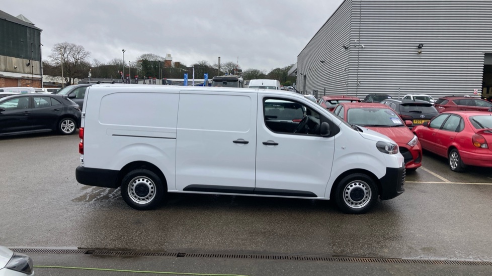 Toyota PROACE 75Kwh Icon Medium Panel Van Mwb  #16