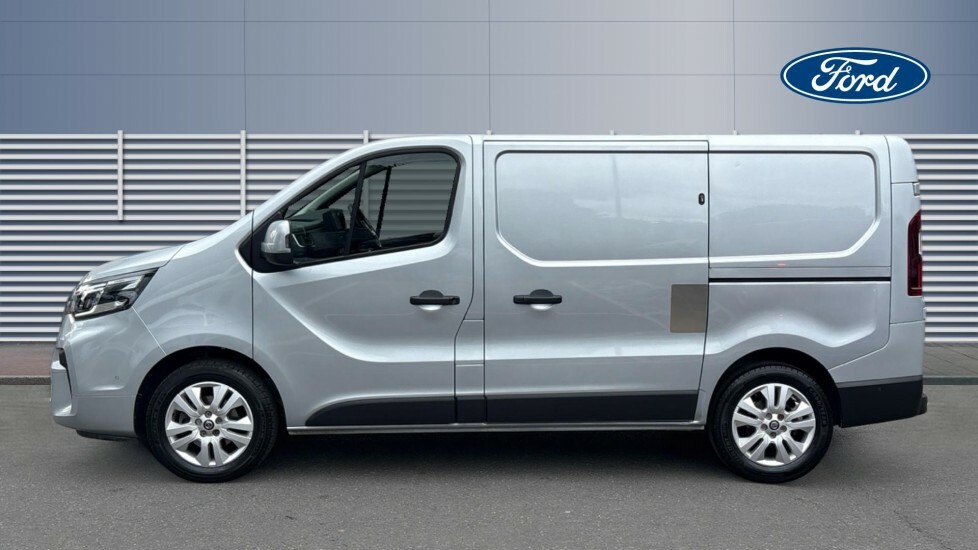 Nissan Primastar Tekna Grey #4