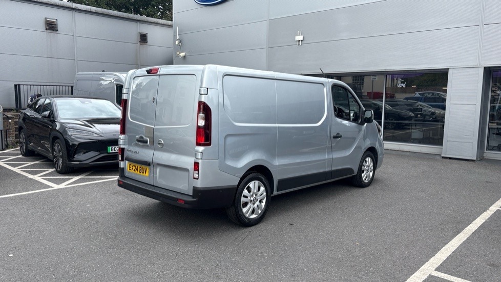 Nissan Primastar 2L Acenta Grey #10
