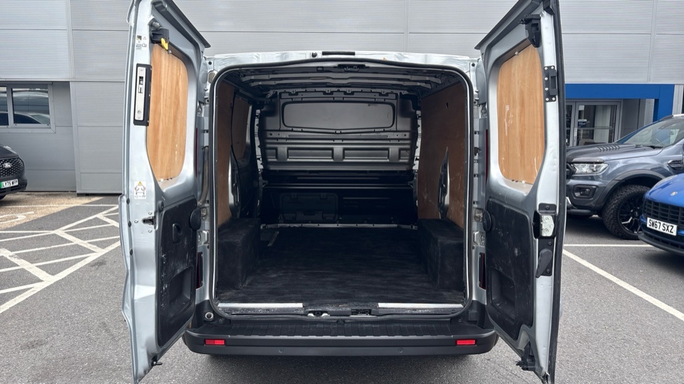 Nissan Primastar 2L Acenta Grey #12
