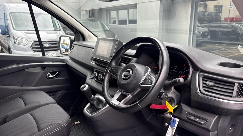 Nissan Primastar 2L Acenta Grey #16