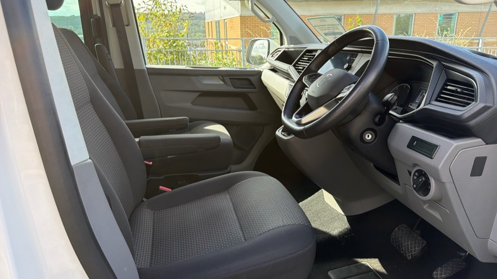 Volkswagen Transporter Highline White #6