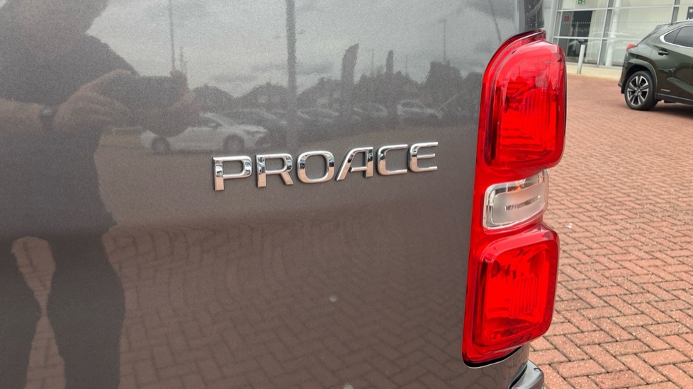 Toyota PROACE 1.5D Icon Medium Panel Van 6Dr Mwb E White #48