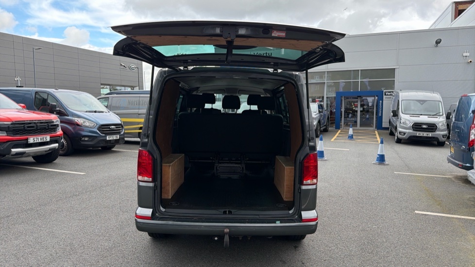 Volkswagen Transporter Highline Grey #4