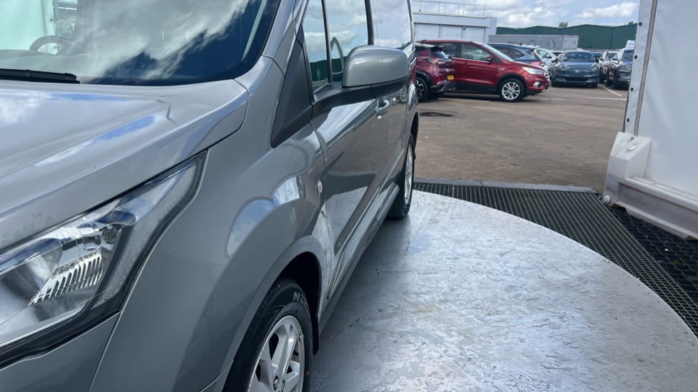 Ford Transit Connect 240 Swb 1.5 Tdci Limited 100Ps Black #39