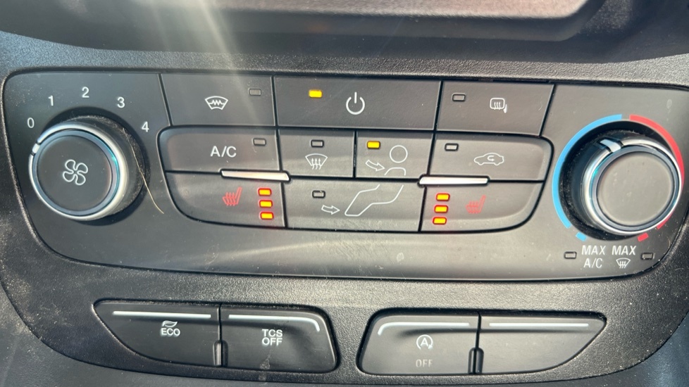 Ford Transit Connect 240 Swb 1.5 Tdci Limited 100Ps Black #20