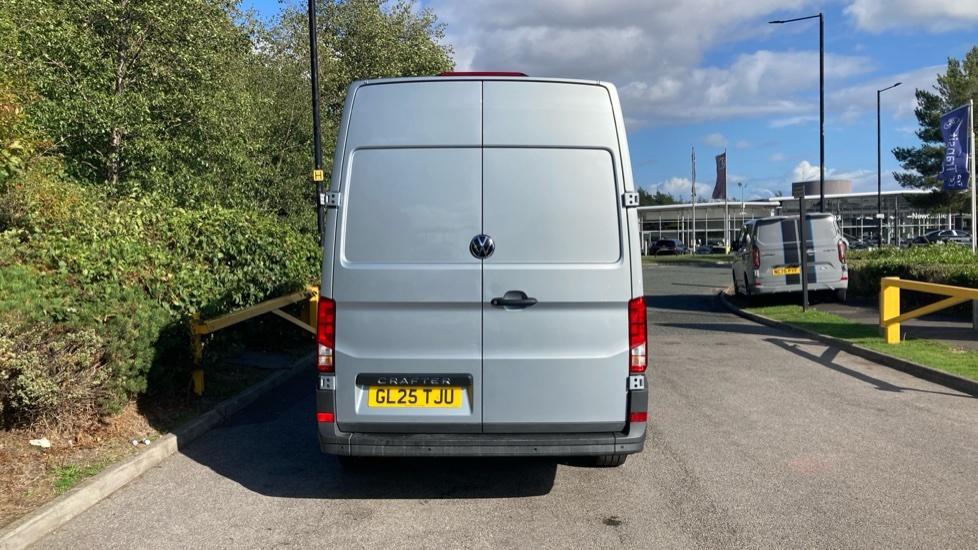 Volkswagen Crafter Cr35 Panel Van Commerce Mwb 140 Ps 2.0 Tdi 6Sp Man White #11