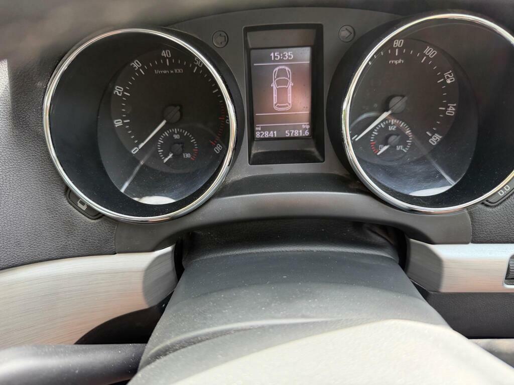 Skoda Yeti Elegance Silver #17