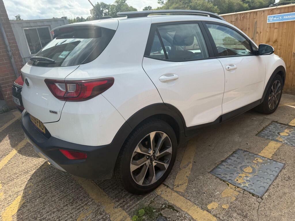 Kia Stonic 1.0 T-gdi 2 Euro 6 S S White #2