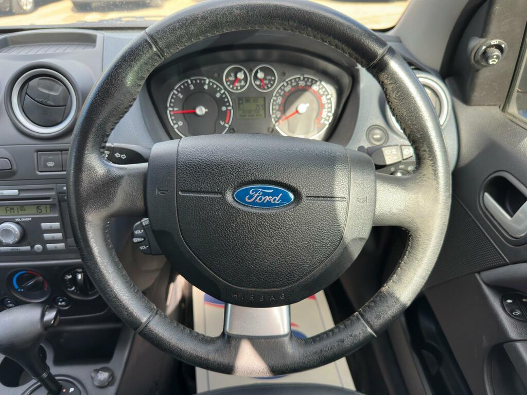 Ford Fiesta 1.4 Td Zetec Climate Silver #30