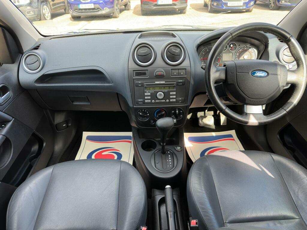 Ford Fiesta 1.4 Td Zetec Climate Silver #8