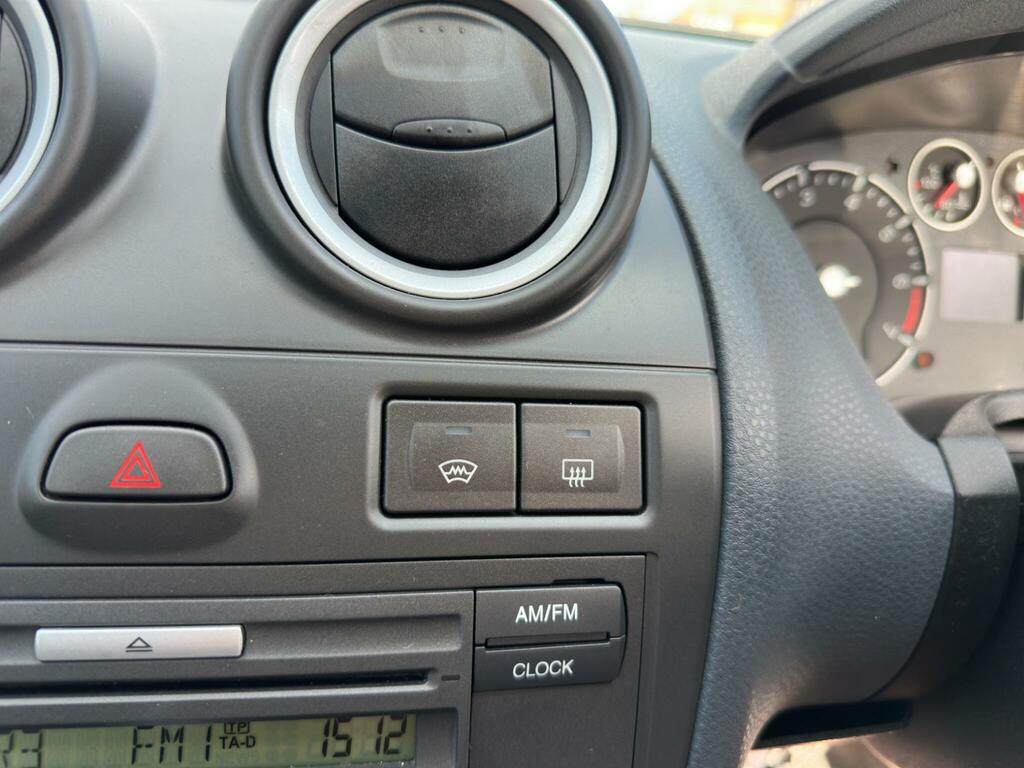 Ford Fiesta 1.4 Td Zetec Climate Silver #22