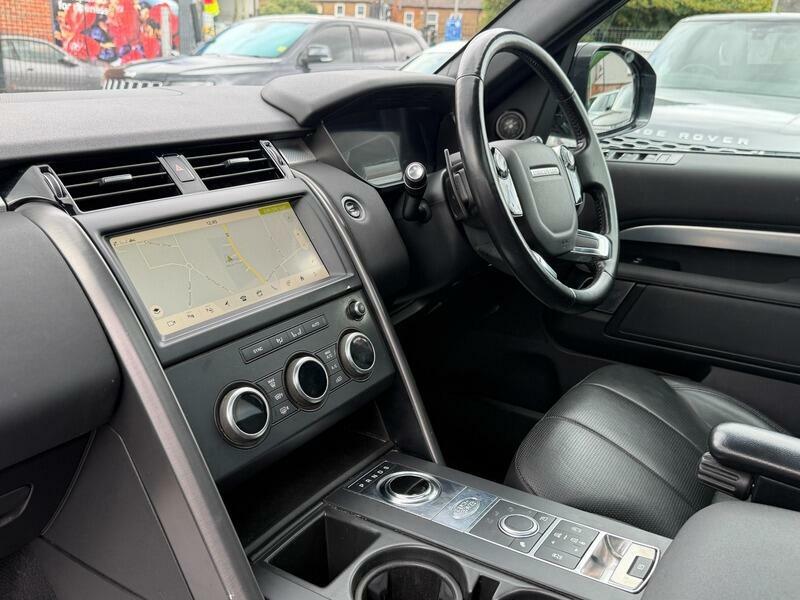 Land Rover Discovery Se Black #30