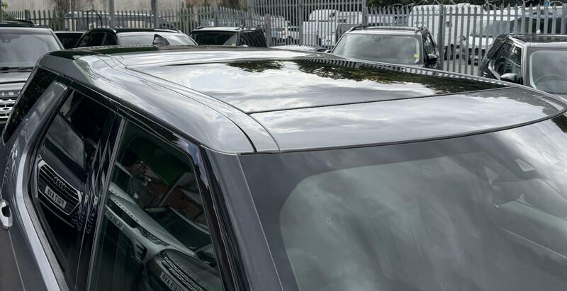 Land Rover Discovery Se Black #15