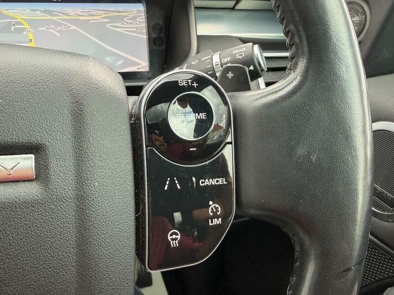 Land Rover Discovery Se Black #42