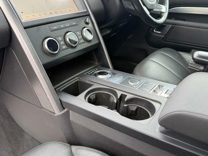 Land Rover Discovery Se Black #28
