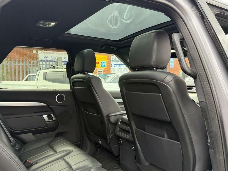 Land Rover Discovery Se Black #53