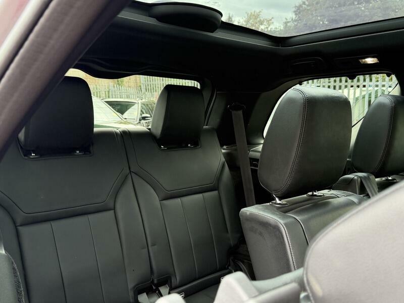 Land Rover Discovery Se Black #59