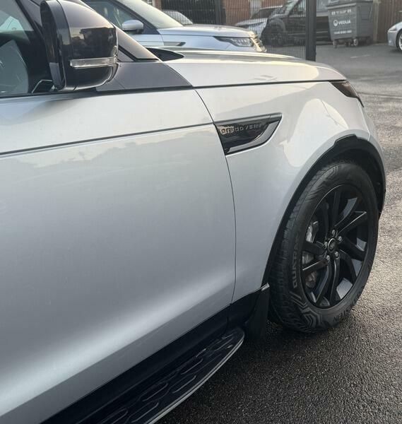 Land Rover Discovery Td4 Se Tech Black #19
