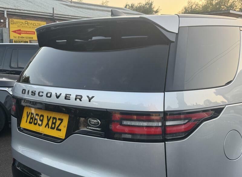Land Rover Discovery Td4 Se Tech Black #13