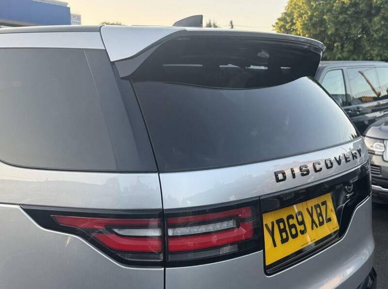 Land Rover Discovery Td4 Se Tech Black #14