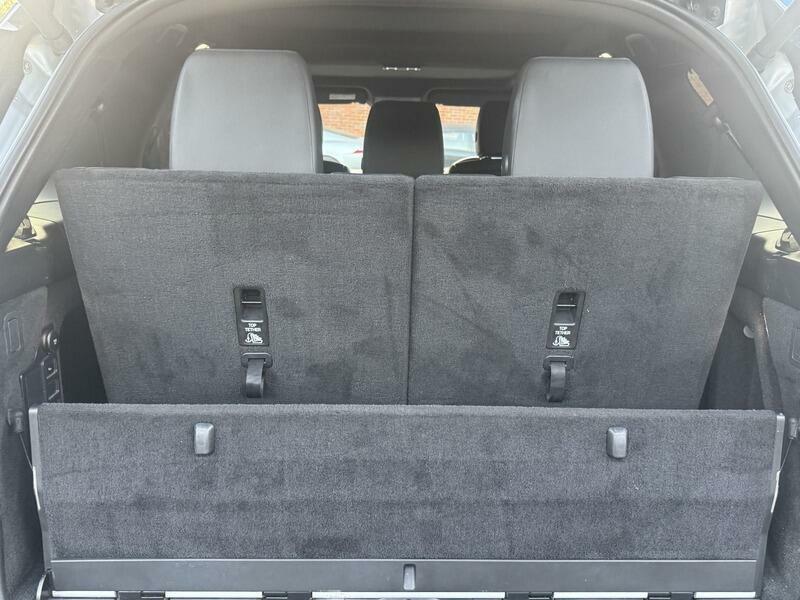 Land Rover Discovery Td4 Se Tech Black #65