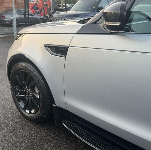 Land Rover Discovery Td4 Se Tech Black #20