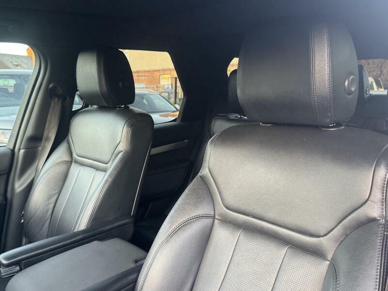 Land Rover Discovery Td4 Se Tech Black #56