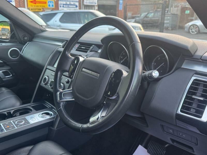 Land Rover Discovery Td4 Se Tech Black #49