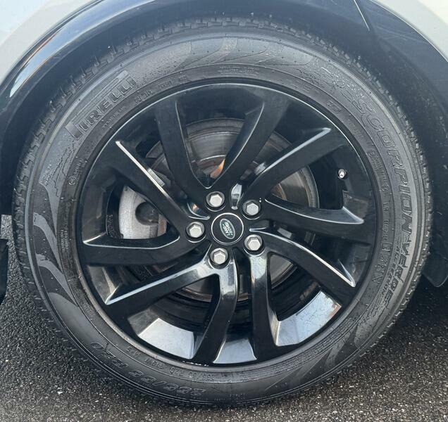 Land Rover Discovery Td4 Se Tech Black #23