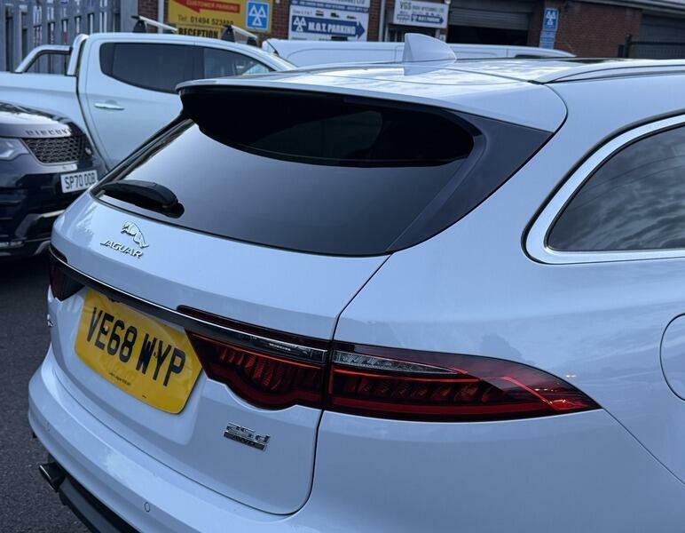 Jaguar XF Saloon Blue #16