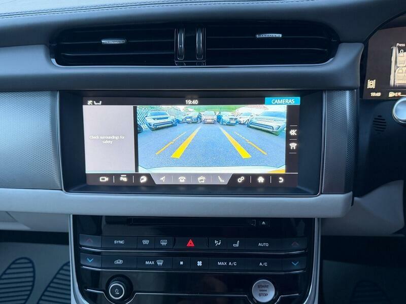 Jaguar XF Saloon Blue #38