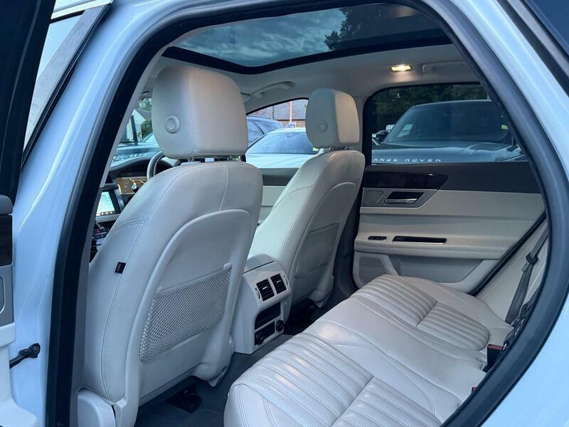 Jaguar XF Saloon Blue #59