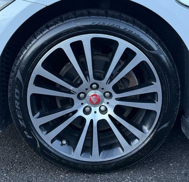 Jaguar XF Saloon Blue #21
