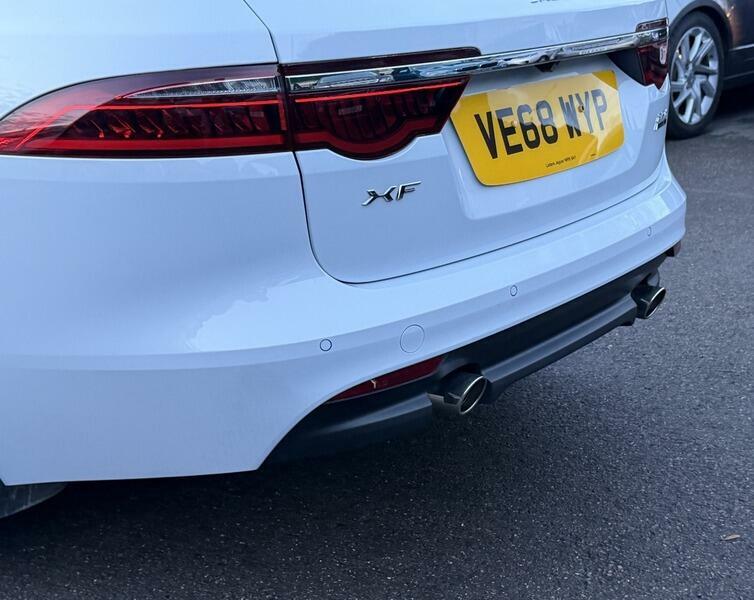 Jaguar XF Saloon Blue #13
