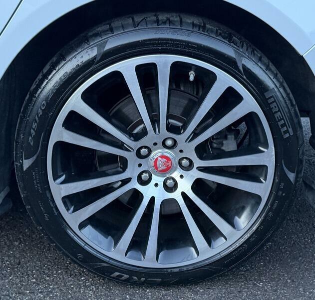 Jaguar XF Saloon Blue #22