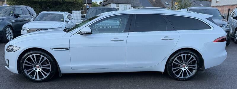 Jaguar XF 2.0D Portfolio Sportbrake Awd Euro 6 Ss White #2